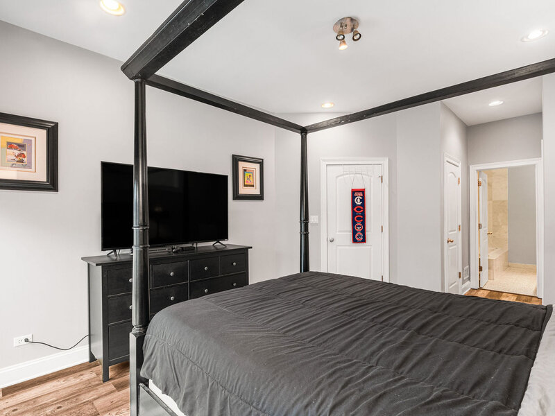 3312 W Diversey Avenue Chicago IL 60647