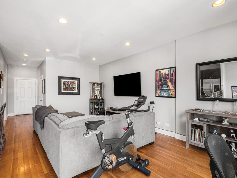 3312 W Diversey Avenue Chicago IL 60647
