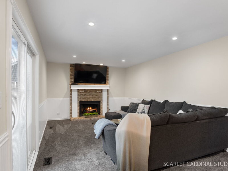 309 Foxworth Court Aurora IL 60502