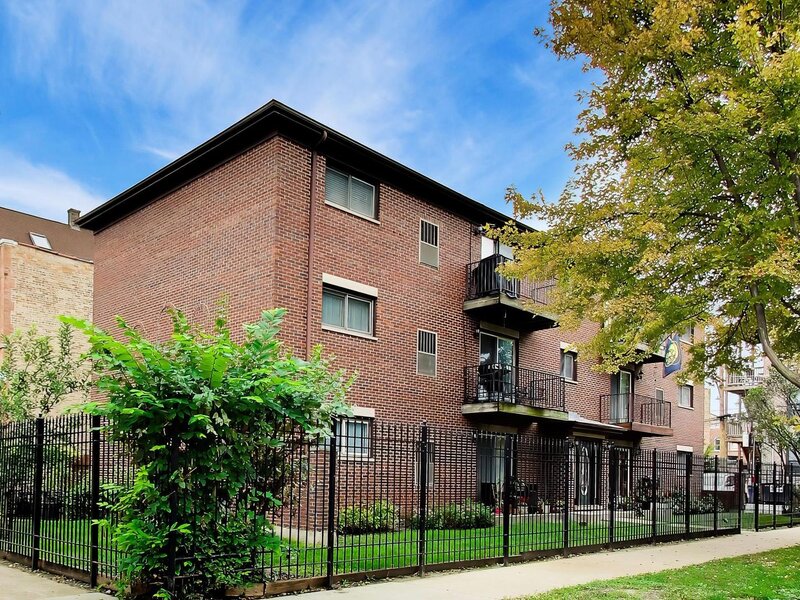 2600 W Walton Street Chicago IL 60622