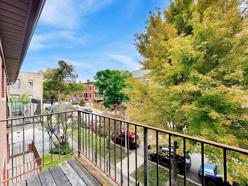 2600 W Walton Street Chicago IL 60622