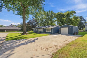 Photo of 2916 28th Avenue Rock Island IL 61201