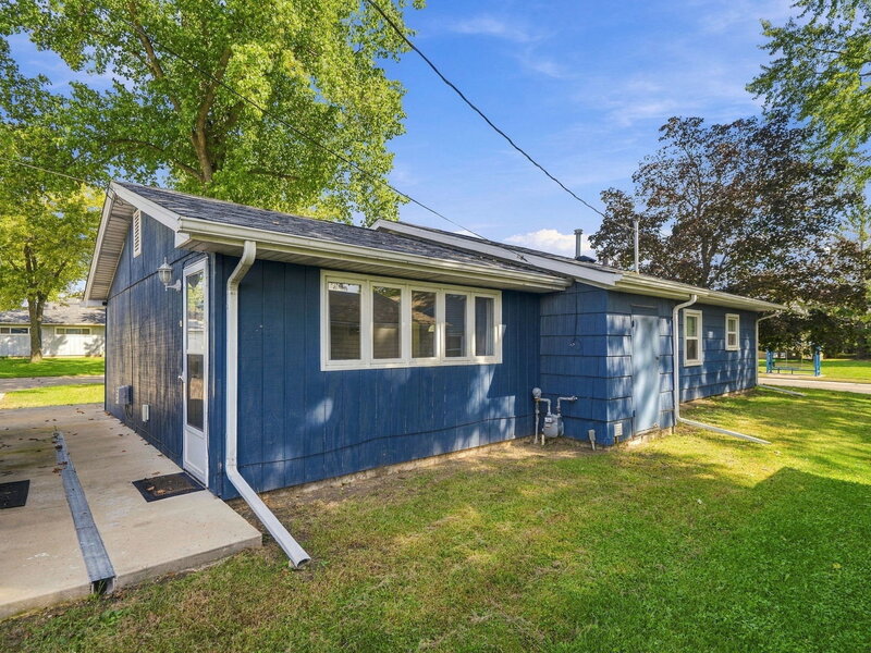 2916 28th Avenue Rock Island IL 61201