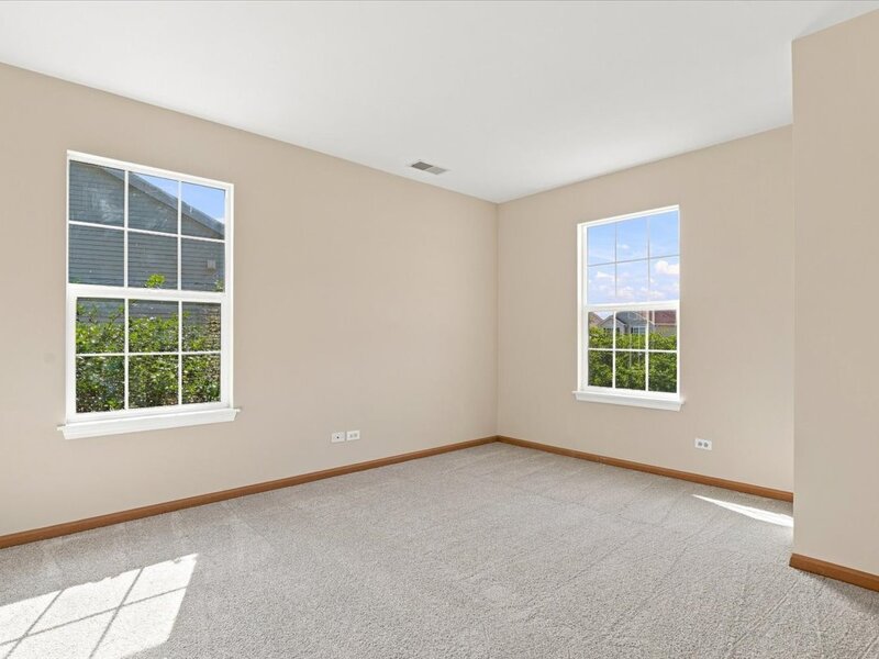 570 W Kristina Lane Round Lake IL 60073