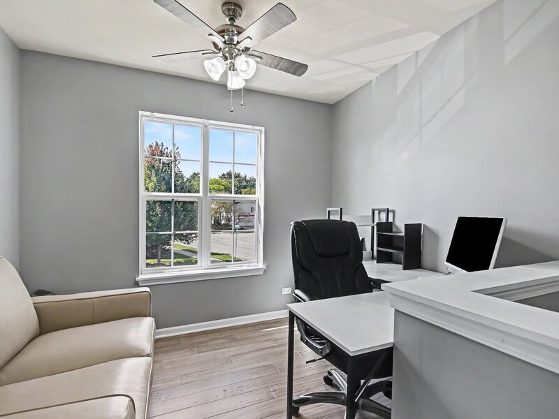 1011 Green Meadow Avenue Vernon Hills IL 60061