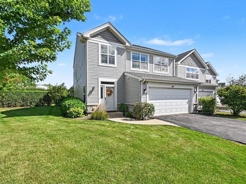1011 Green Meadow Avenue Vernon Hills IL 60061
