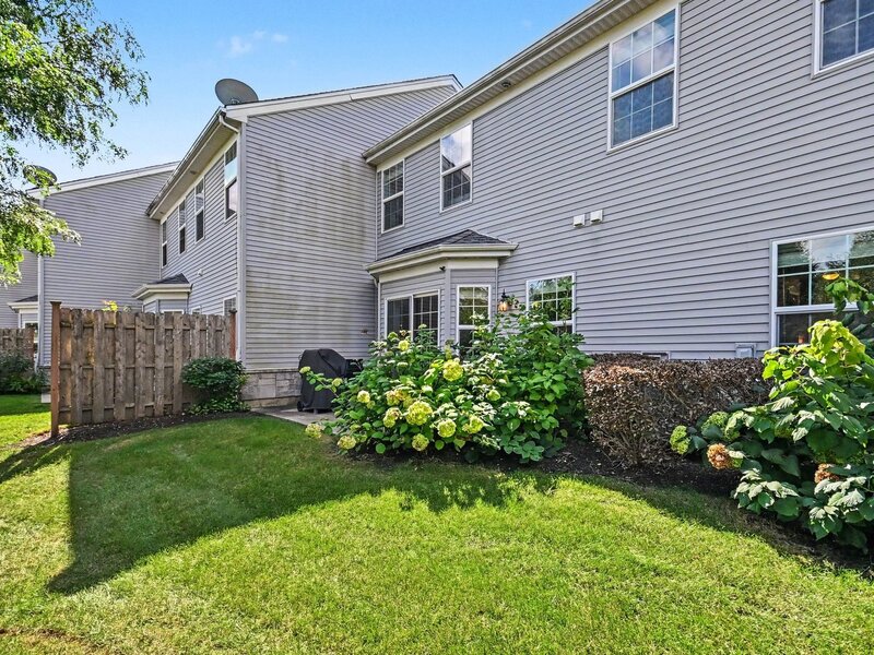 1011 Green Meadow Avenue Vernon Hills IL 60061
