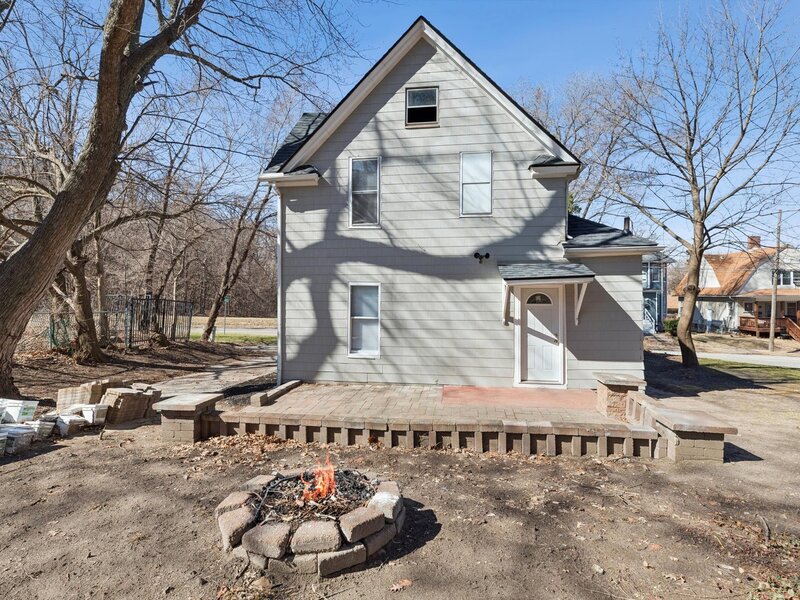 849 25th Street Rock Island IL 61201