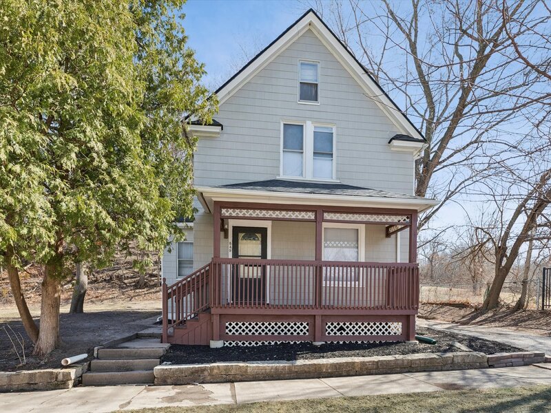 849 25th Street Rock Island IL 61201
