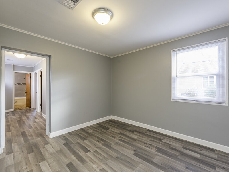 400 7th Avenue Libertyville IL 60048