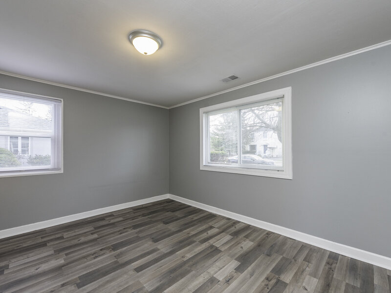 400 7th Avenue Libertyville IL 60048