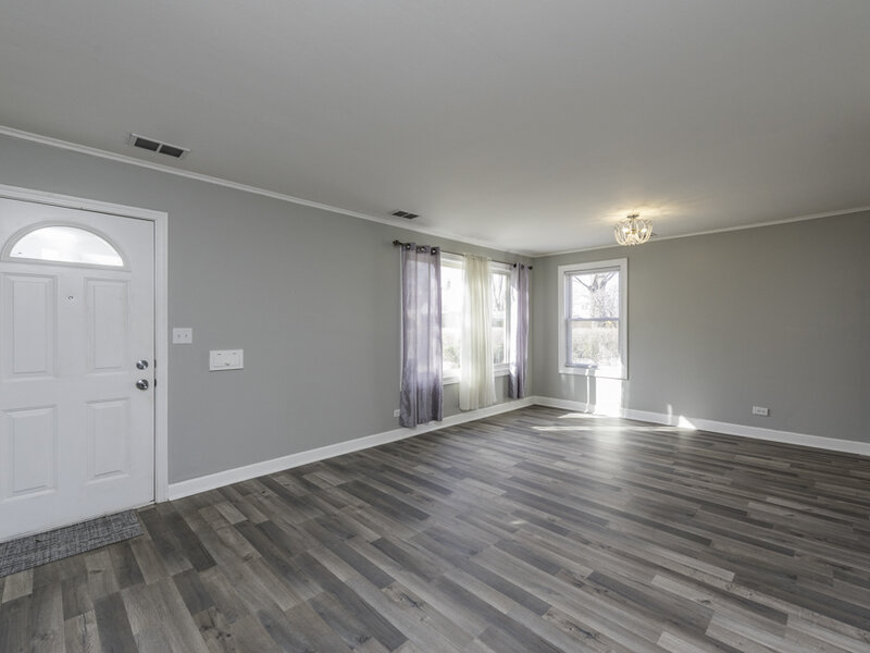 400 7th Avenue Libertyville IL 60048