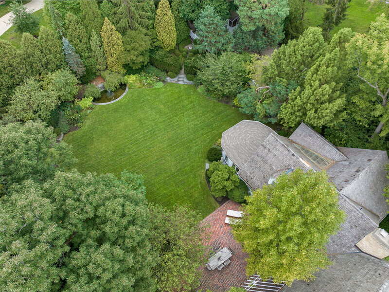 1070 Meadow Lane Lake Forest IL 60045