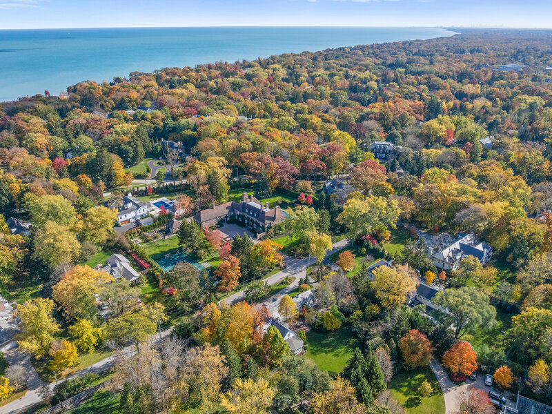 1070 Meadow Lane Lake Forest IL 60045