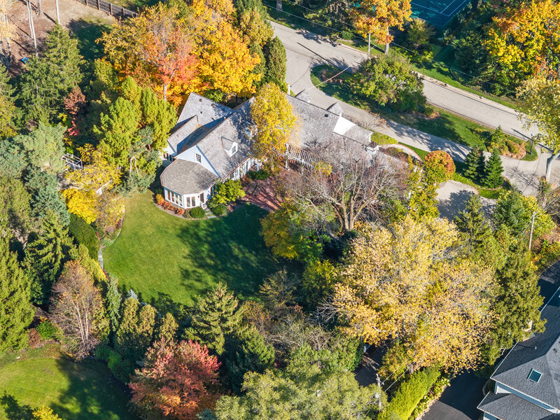1070 Meadow Lane Lake Forest IL 60045