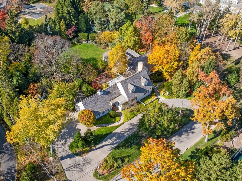 1070 Meadow Lane Lake Forest IL 60045