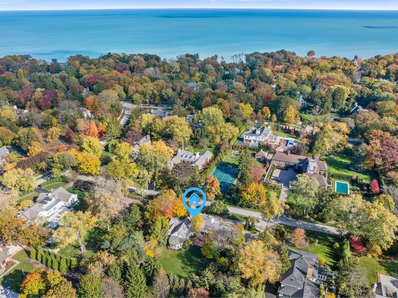 1070 Meadow Lane Lake Forest IL 60045