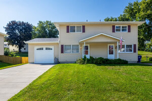 Photo of 3109 Sunburst Drive Bettendorf IA 52722