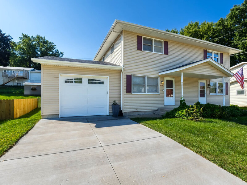 3109 Sunburst Drive Bettendorf IA 52722
