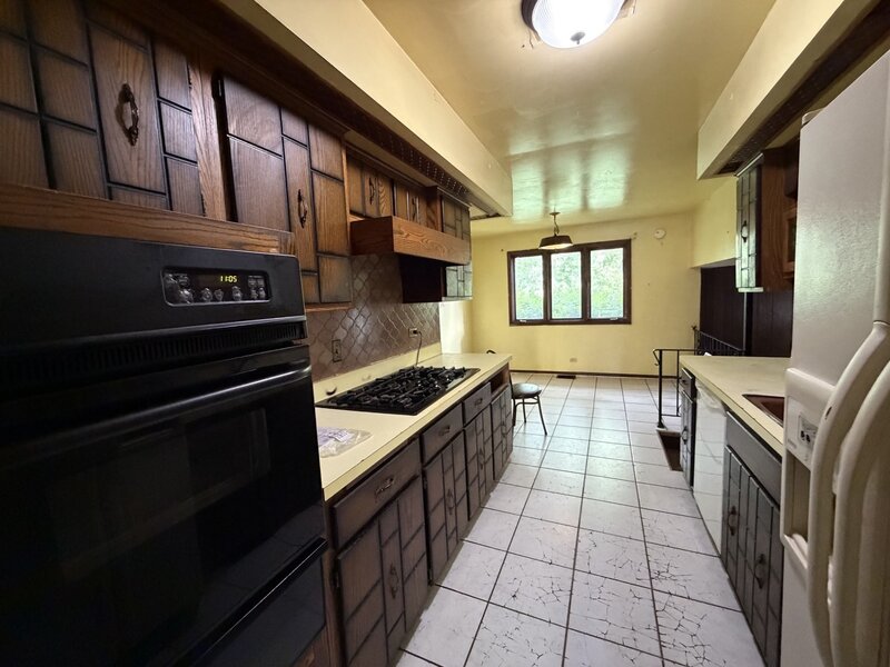 58 E 164th Street South Holland IL 60473