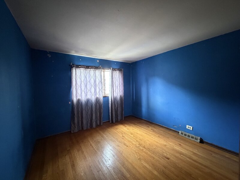 58 E 164th Street South Holland IL 60473