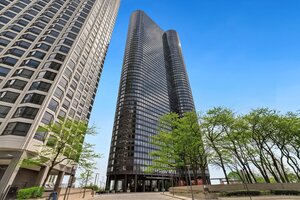 Photo of 155 N Harbor Drive Chicago IL 60601 Unit 4913