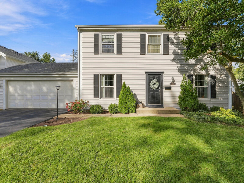 1033 N Brainard Street Naperville IL 60563