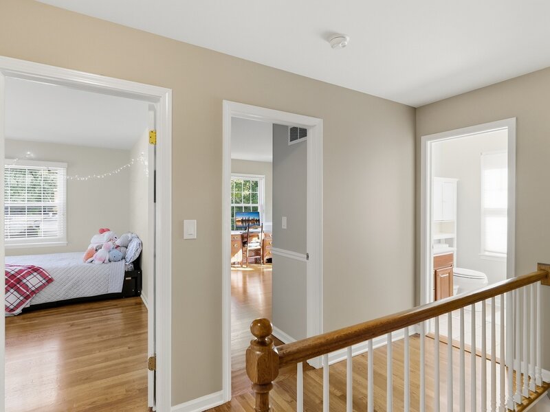 1033 N Brainard Street Naperville IL 60563