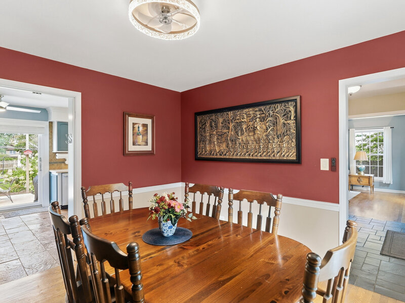 1033 N Brainard Street Naperville IL 60563