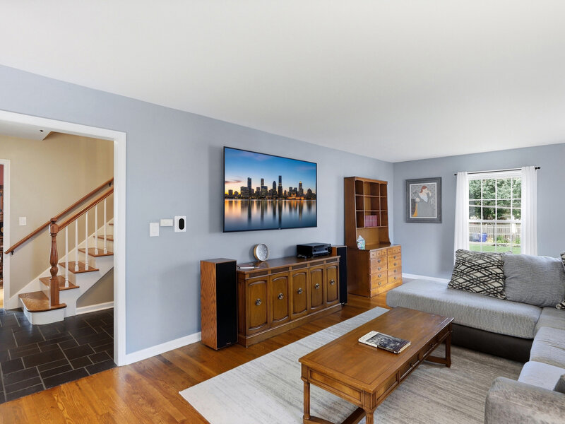 1033 N Brainard Street Naperville IL 60563