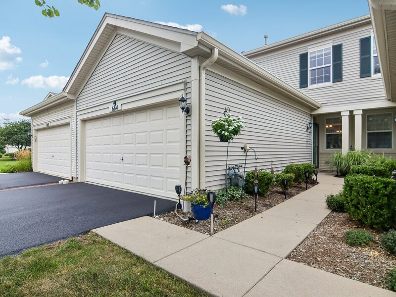 664 W Kristina Lane Round Lake IL 60073