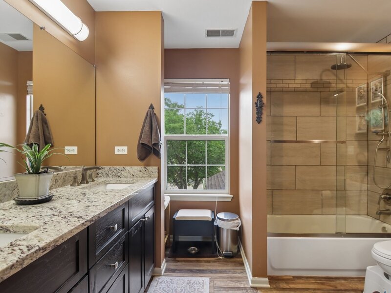 664 W Kristina Lane Round Lake IL 60073