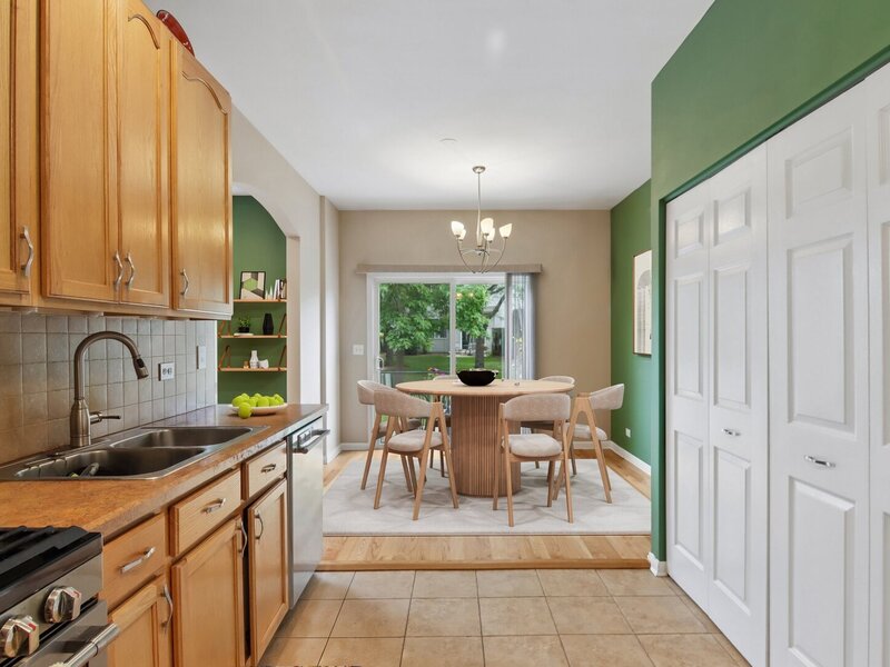664 W Kristina Lane Round Lake IL 60073