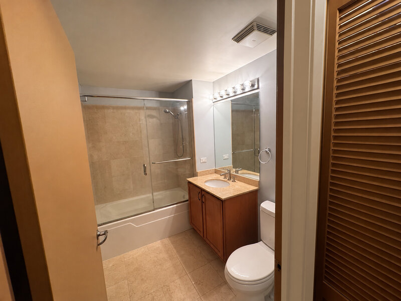 210 S Desplaines Street Chicago IL 60661