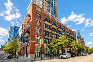 Photo of 210 S Desplaines Street Chicago IL 60661 Unit 2203