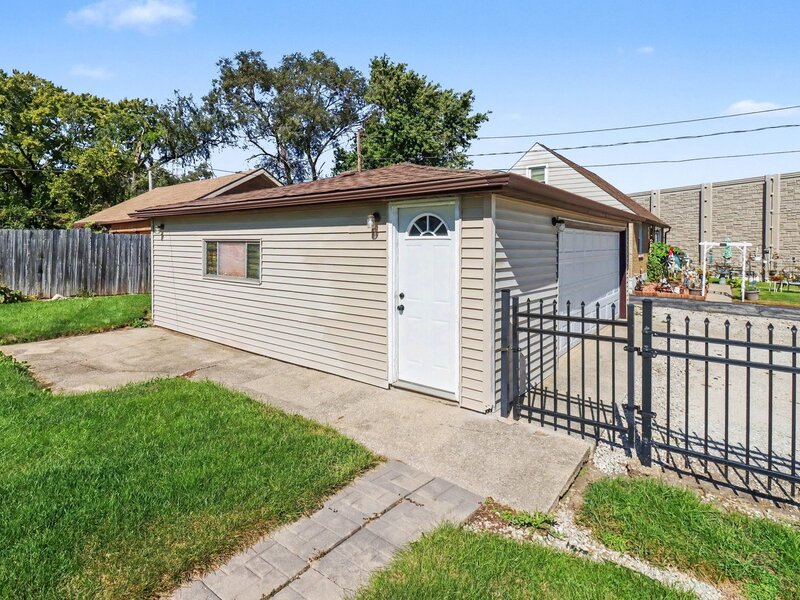 8420 W 83rd Street Justice IL 60458