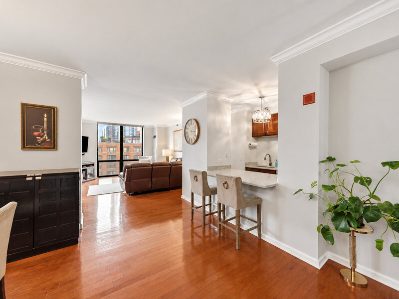 435 W Erie Street Chicago IL 60654