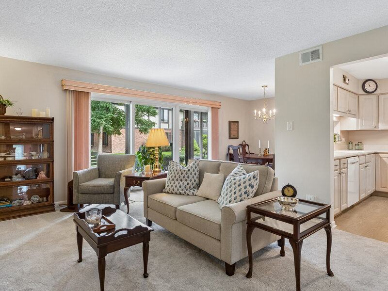 8220 Mulberry Court Palos Hills IL 60465