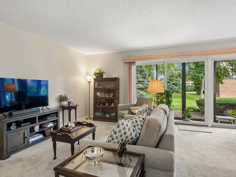 8220 Mulberry Court Palos Hills IL 60465