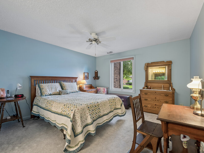 8220 Mulberry Court Palos Hills IL 60465