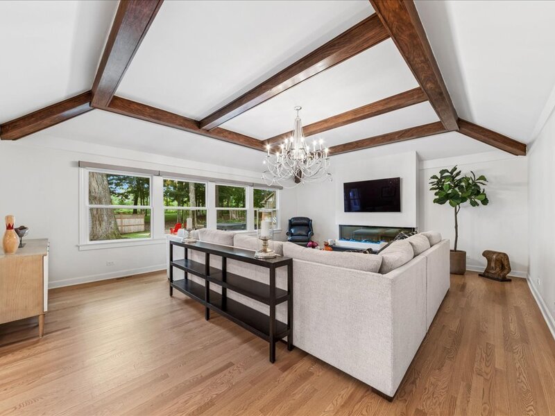 1415 Heatherton Drive Naperville IL 60563
