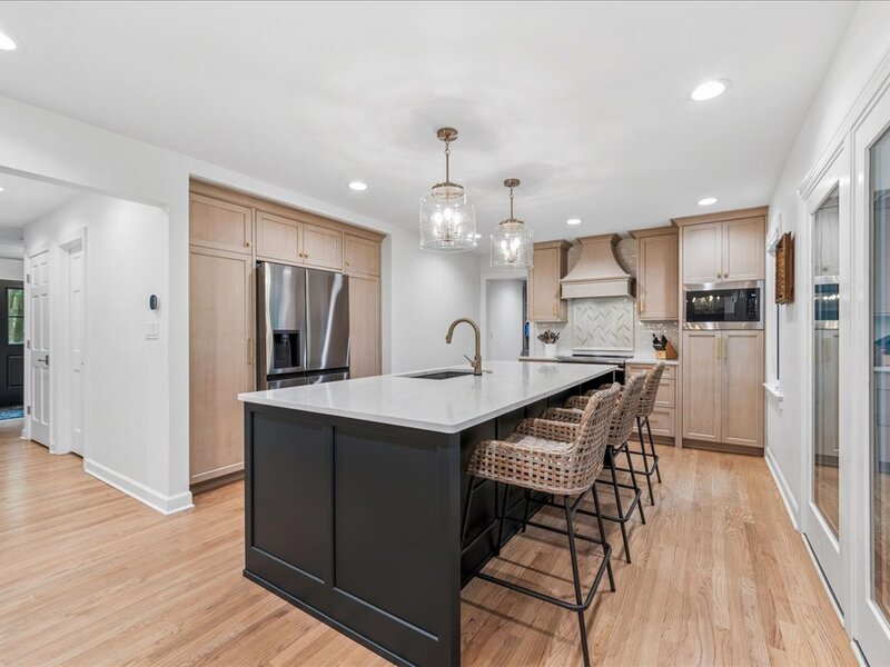 1415 Heatherton Drive Naperville IL 60563