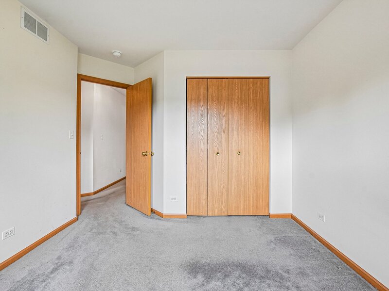 2359 Foxmoor Lane Aurora IL 60502