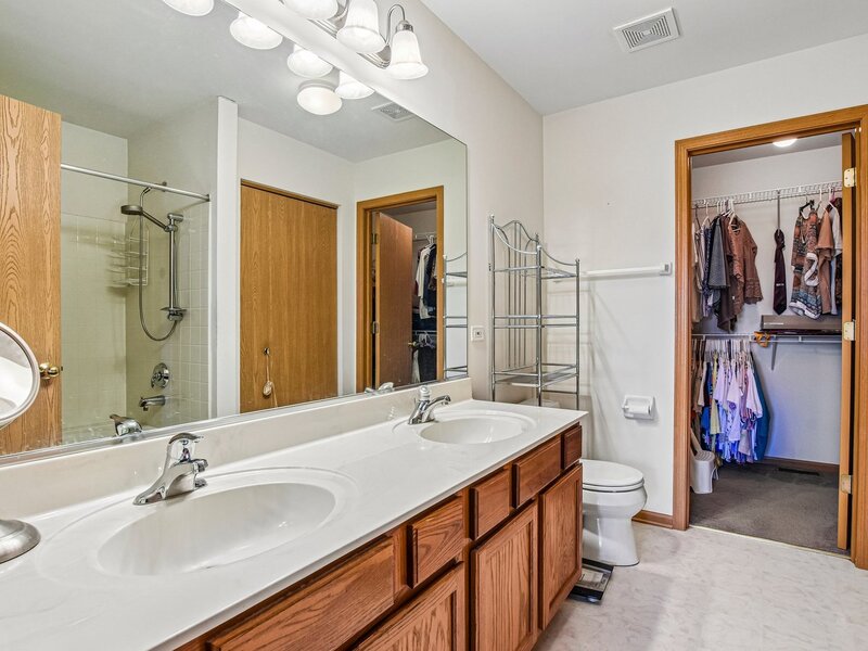 2359 Foxmoor Lane Aurora IL 60502