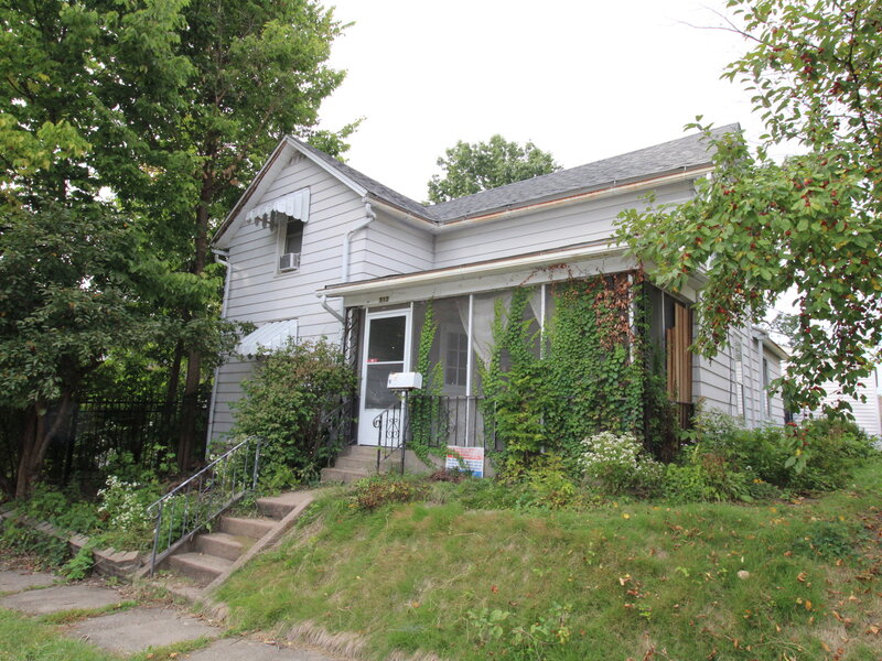 512 E High Street Davenport IA 52803