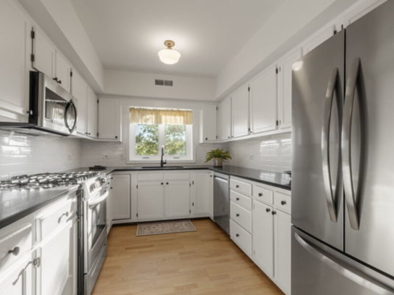5320 N Lowell Avenue Chicago IL 60630