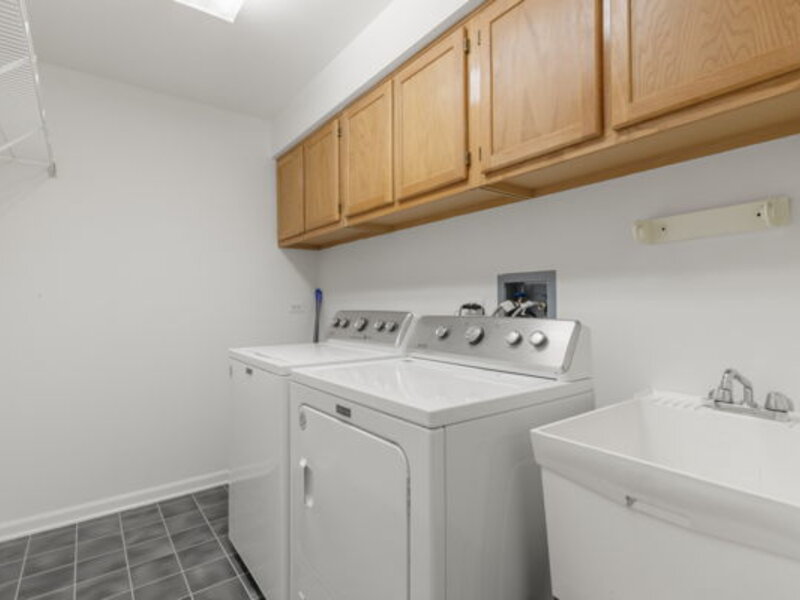 5320 N Lowell Avenue Chicago IL 60630