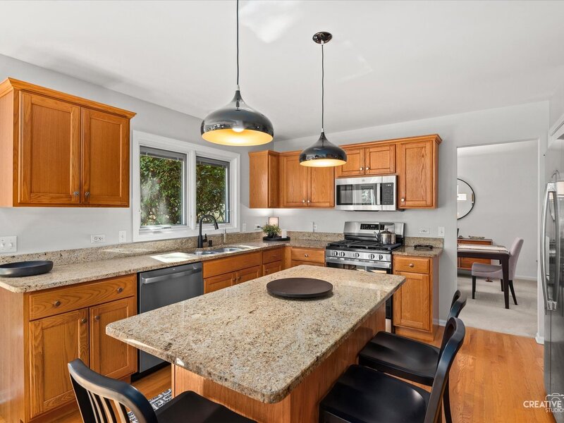 25 Yukon Court Bolingbrook IL 60490
