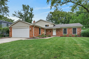 Photo of 352 Berry Drive Naperville IL 60540