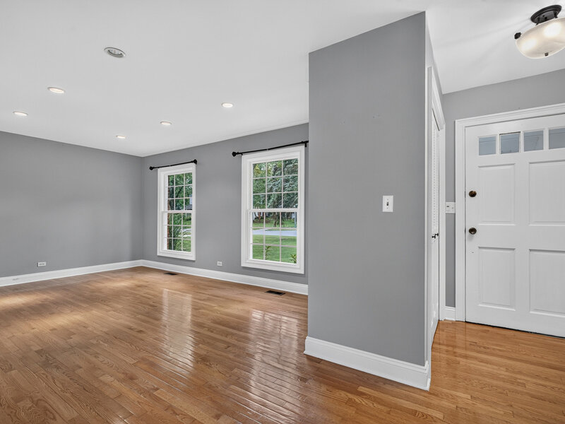 352 Berry Drive Naperville IL 60540